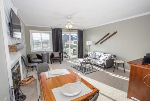 Condo at Pinnacle Inn Resort, Beech Mountain