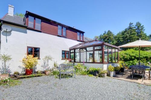 Iekārtas, 3 Bed in Llanidloes oc-waa246 in Languriga