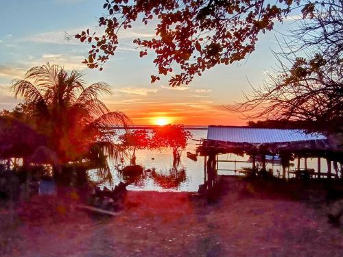 Hostel Hypnomads Vista a la Isla del Amor in Poneloya