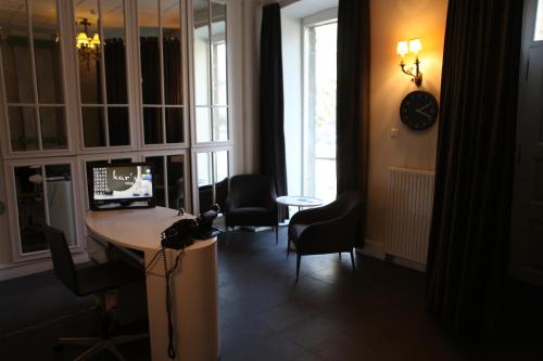 hotel photo