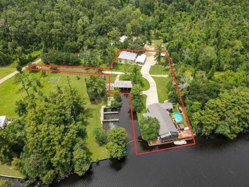 Amite River Retreat - image 3