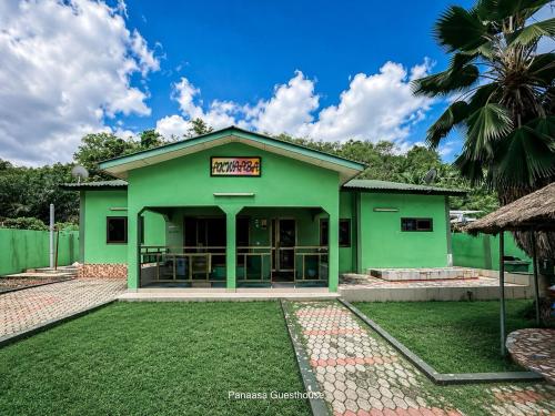 PANAASA GUEST HOUSE in Akosombo