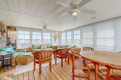 Town of Fenwick Island --- 23 W Essex St in Fenwick (DE)