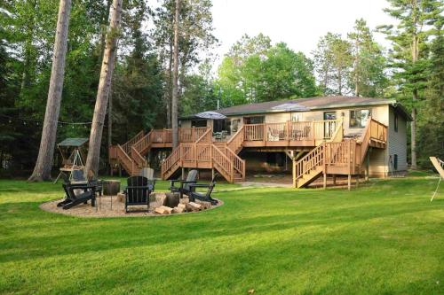 Kape Eagle Lodge in Eagle River, USA