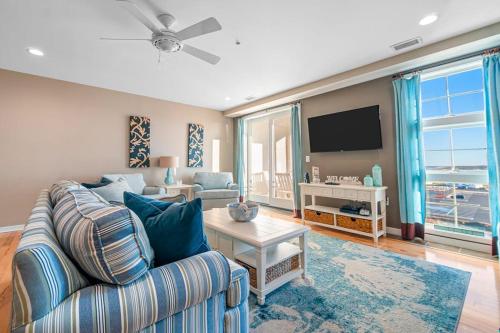 The Sanctuary - Blue Suede Views Penthouse 425B – khách sạn tại Sandbridge