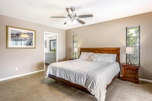 Mango House - image 22