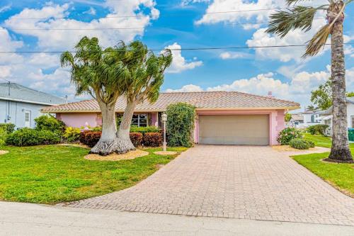 Bikini Bottom in Cape Coral