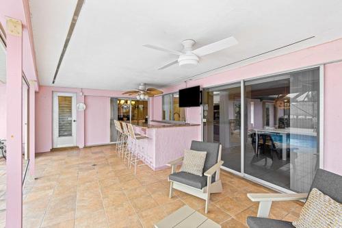 Bikini Bottom in Cape Coral