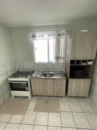 virtuve, Apartamento na Praia de Enseada in Sanfrancisko Do Sul