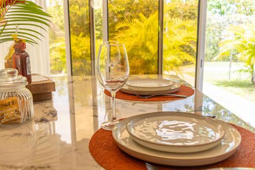 Studio Le Cosy Jungle & Piscine in เบมบริดจ์