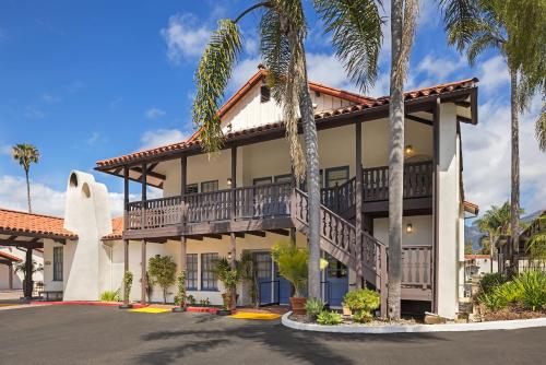 Best Western Plus Pepper Tree Inn - image 37