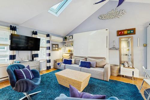 Provincetown Waterfront Studio - Beach Point, MA