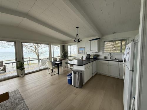 Bluffs Cove in Glenn, USA