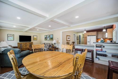 Pleasant Street Retreat in Boyne City, USA