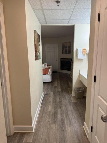 River Place Condos 209 1BR - image 32