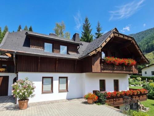 Landhaus Finkenhof – khách sạn tại Kleinkirchheim