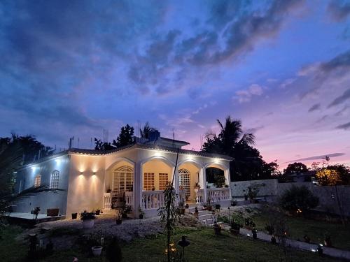 CasaMia RD B&B – khách sạn tại Rio San Juan