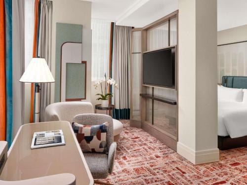 room detail thumbnail 0