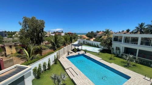 . Villa Luxe Saly, Piscine Privée, Vue Mer, 50m de la Plage