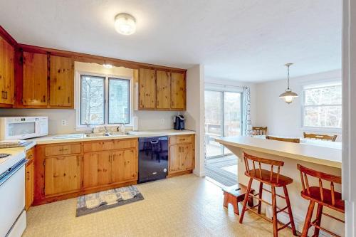 Corner Cottage - Chatham, MA