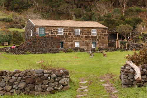  Caldeira Guesthouse in Fajã da Caldeira de Santo Cristo