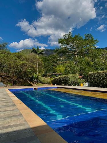 Finca Campestre Tres Potrillos en Villeta