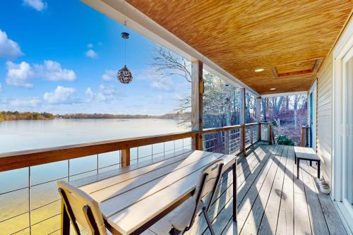 Shoreline Splendor in Plymouth, USA
