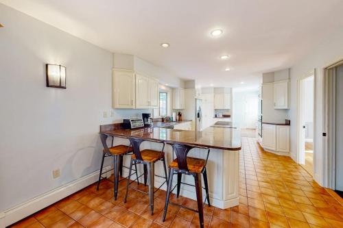 Trails & Beach Getaway in North Falmouth, USA