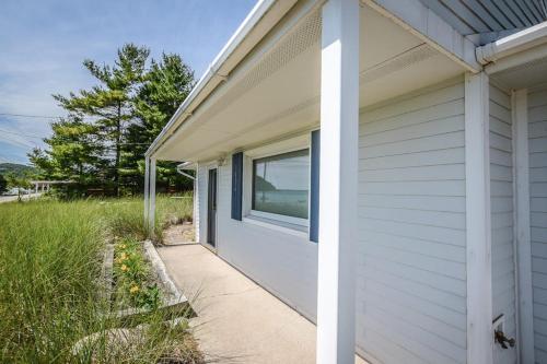 Dune Grass Shores in Beulah, USA