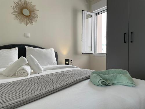 CK Luxury Acropolis View Suite & Private Jacuzzi
