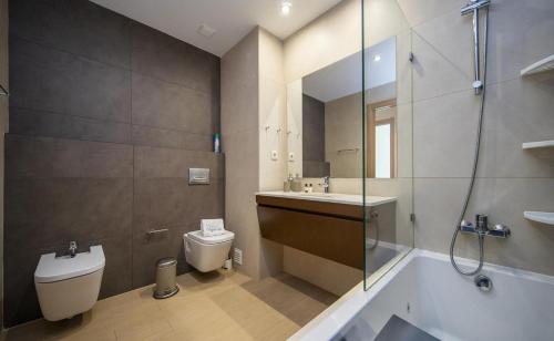 B16 - Sunbeam Apartment in Praia da Rocha - image 5