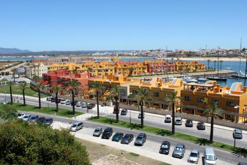 B16 - Sunbeam Apartment in Praia da Rocha - image 3