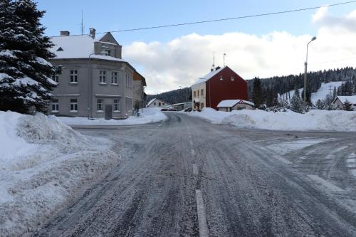 周邊環境, 溫馨之家公寓 (Liked home) in 佩爾寧克
