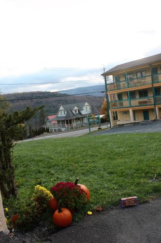 The Sunview Motel Tannersville