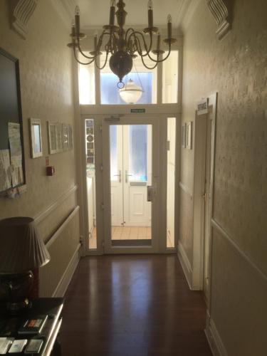 The Windsor Carlton - image 11