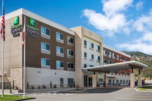 . Holiday Inn Express & Suites - Ukiah by IHG