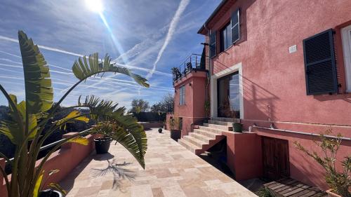 Nice, collines, Chateau de Cremat, villa, jacuzzi in Cremat