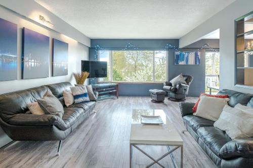 Cozy 3BR 2BA Vancouver Stay 20 Min to YVR – khách sạn tại Kensington-Cedar Cottage
