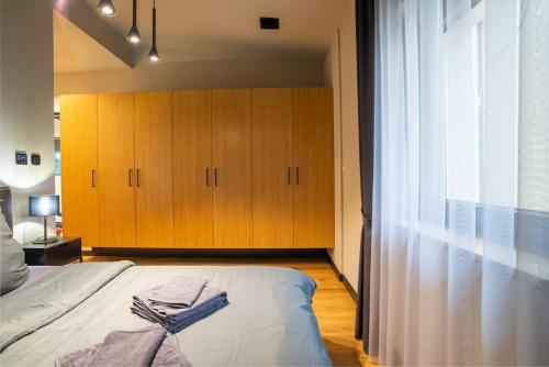Exclusive Penthouse with Hot Tub in the Best Area - image 11
