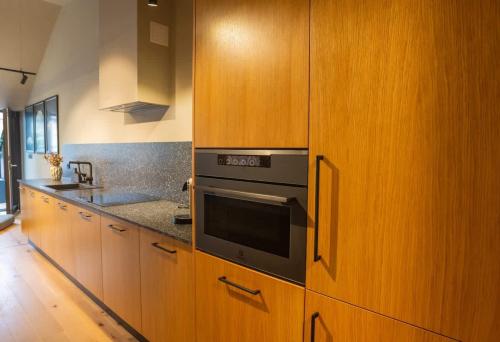 Exclusive Penthouse with Hot Tub in the Best Area - image 4