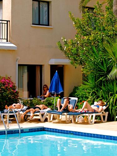 ヒルトップ ガーデンズ ホテル アパートメンツ