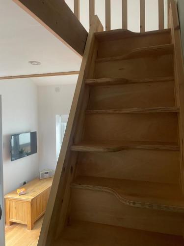 One bed - close to town in Trencreek