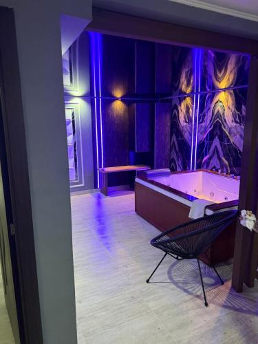 Regim Hotel Hanea jacuzzi in camera,piscina exterioara si sauna comuna – khách sạn tại Trung tâm Thành phố Sibiu