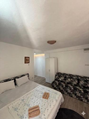 BAMBI apartmani, prva Djenovacka