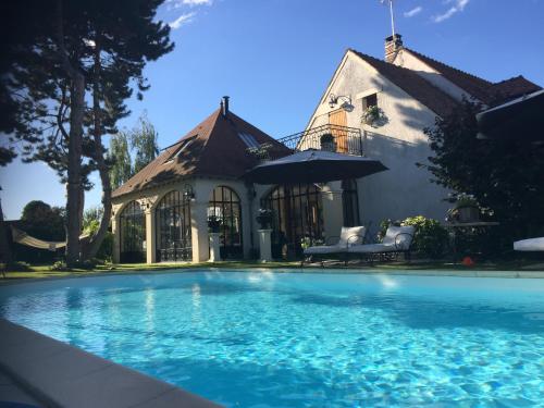 Les Premices De La Foret - Montereau-sur-le-Jard