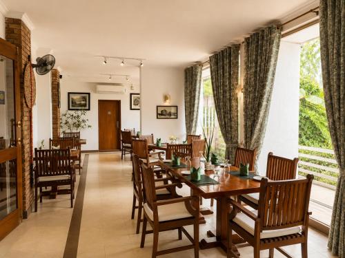 المنظر الخارجي, فندق إليجنت  (Elegant Hotel) in واتابولا