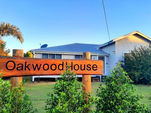 Exterior view of Oakwood House - Spacious 5BR retreat with private BBQ - Wild Wood Park Retreat