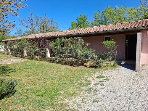 Les Murmures de la Forêt Bed and Breakfast (Les Murmures de la Foret Bed and Breakfast) in Lanas