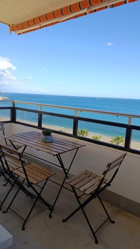 Apartamento de dos dormitorios con vistas al mar in Palma-Palmilla