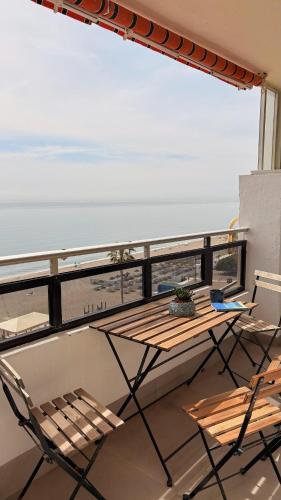 Apartamento de dos dormitorios con vistas al mar in Palma-Palmilla
